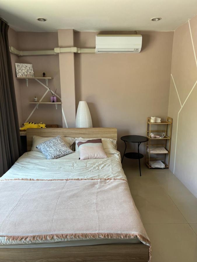 The Chu Cafe / Guesthouse Nai Harn ภายนอก รูปภาพ