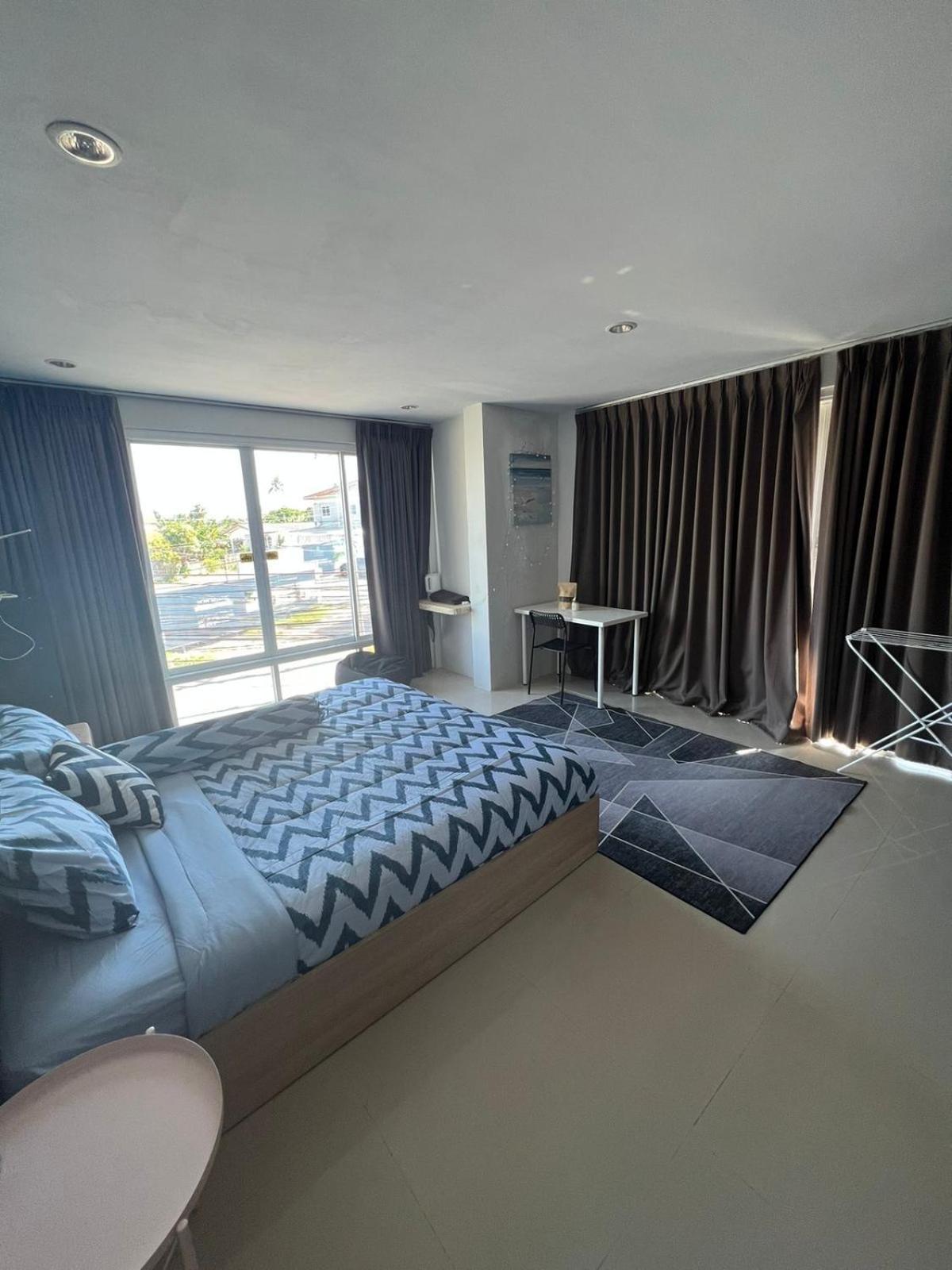 The Chu Cafe / Guesthouse Nai Harn ภายนอก รูปภาพ